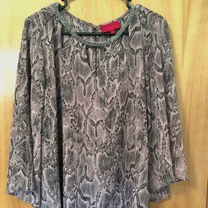 Jennifer Lopez blouse